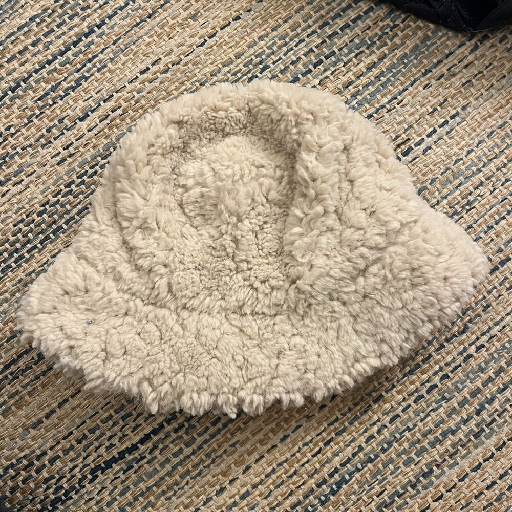 Mango Sherpa Faux Fur Hat